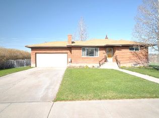 736 S Park Ave, Shelley, ID 83274