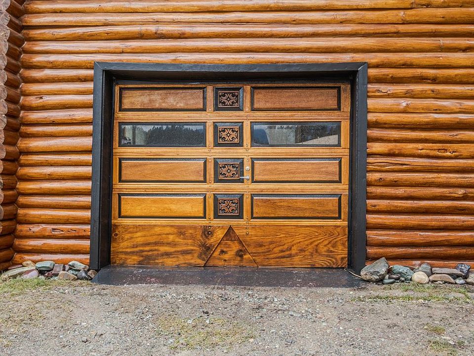 61st image of this home