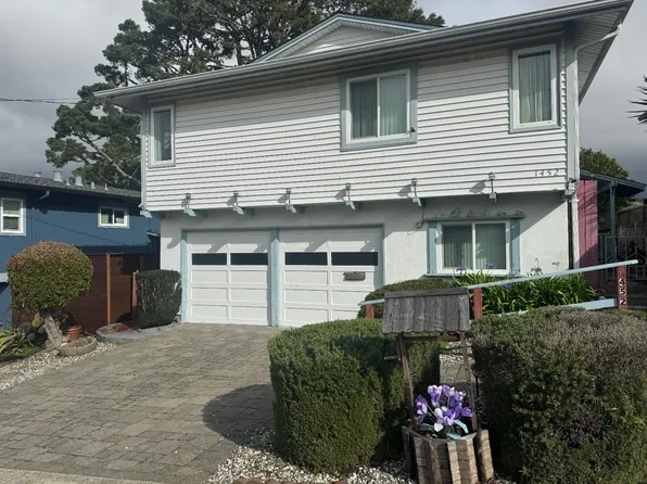 1452 Crespi Dr, Pacifica, CA 94044