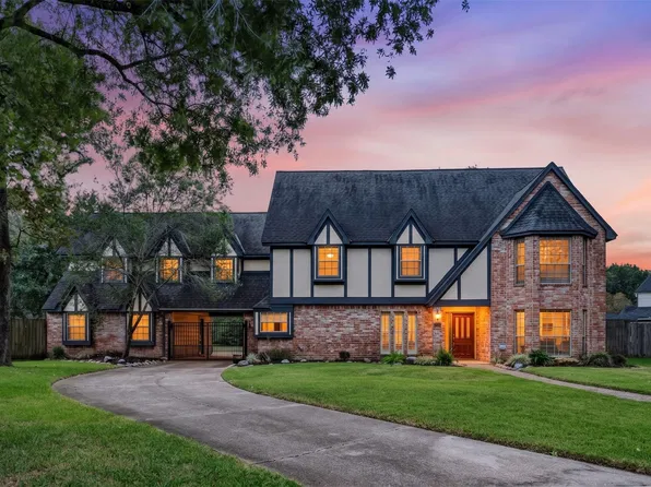 24203 Royalwick Ct, Tomball, TX 77375