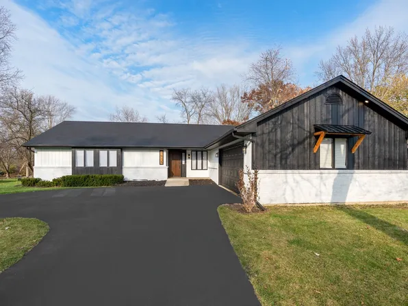 1915 Annettes Cir, Sugar Grove, IL 60554