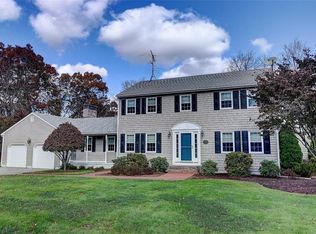 9 Heritage Rd, Barrington, RI 02806