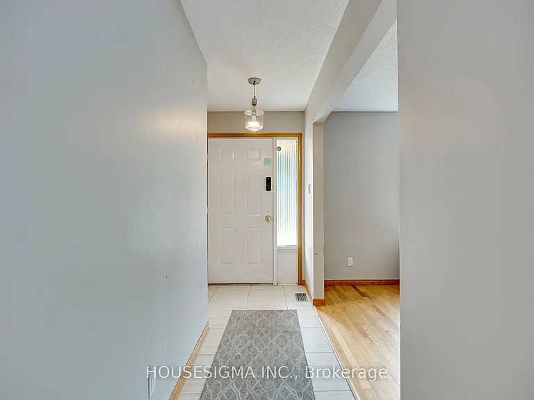 115 Scenic Wood Cres — Photo 4