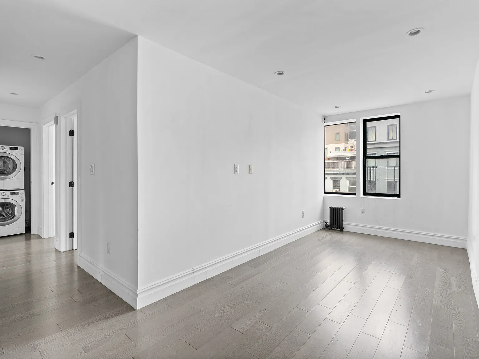 18 Avenue A — Photo 2
