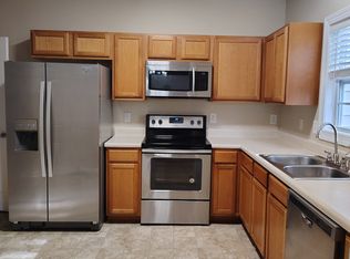 1212 James St, Apex, NC 27502