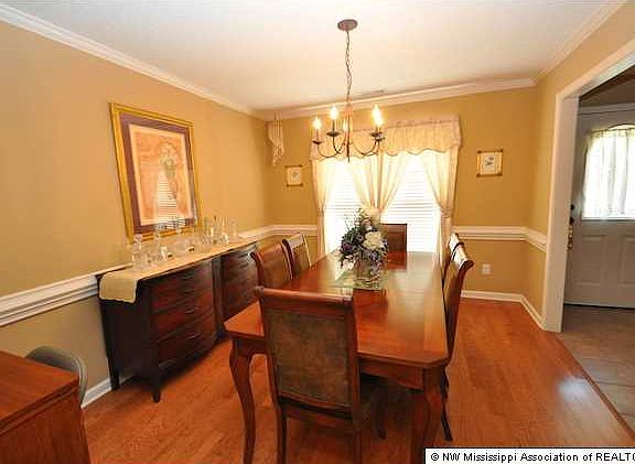 2nd image of 10454 Sanford Dr