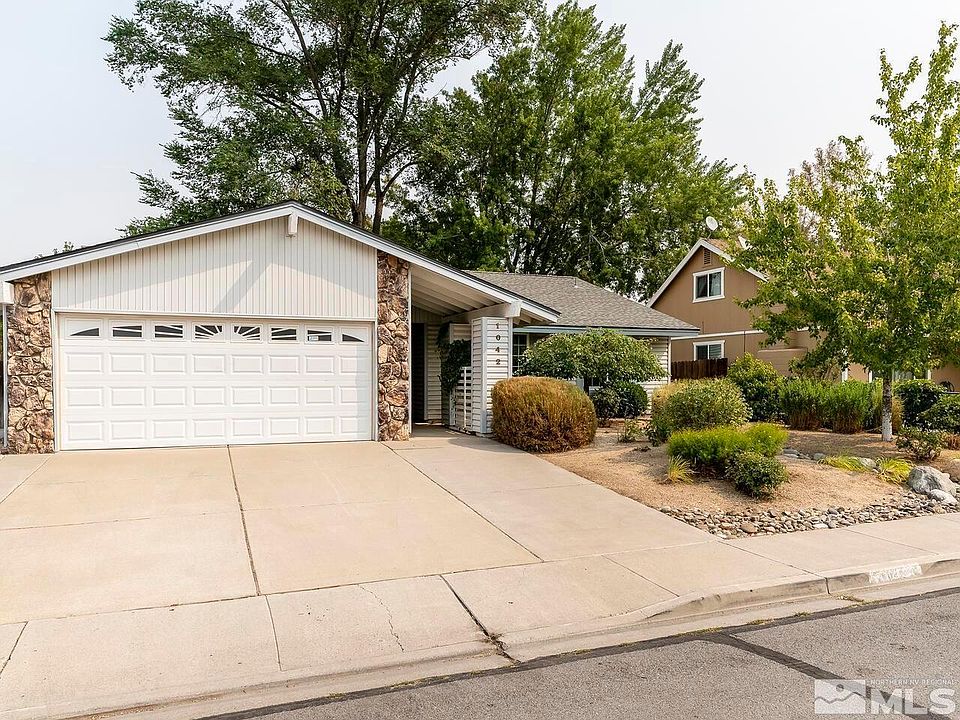 Front - 2 Car Garage