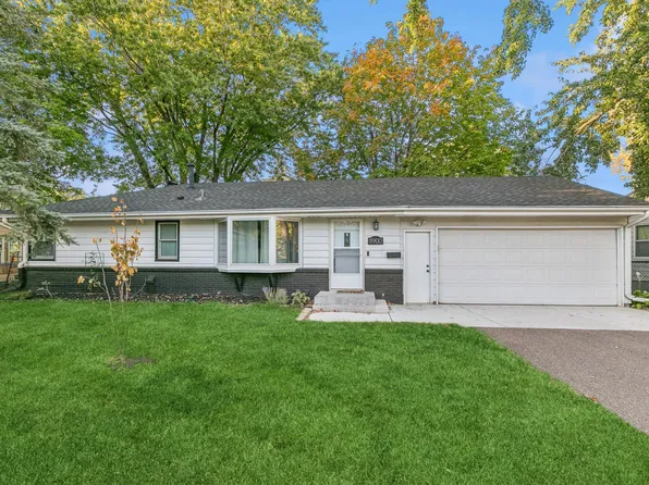 11900 Bradford Rd, Minnetonka, MN 55343