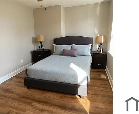 2 bed, 900 sqft, $1,700 — Photo 2