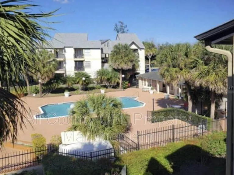 1956 Lake Atriums Cir #144 — Photo 7