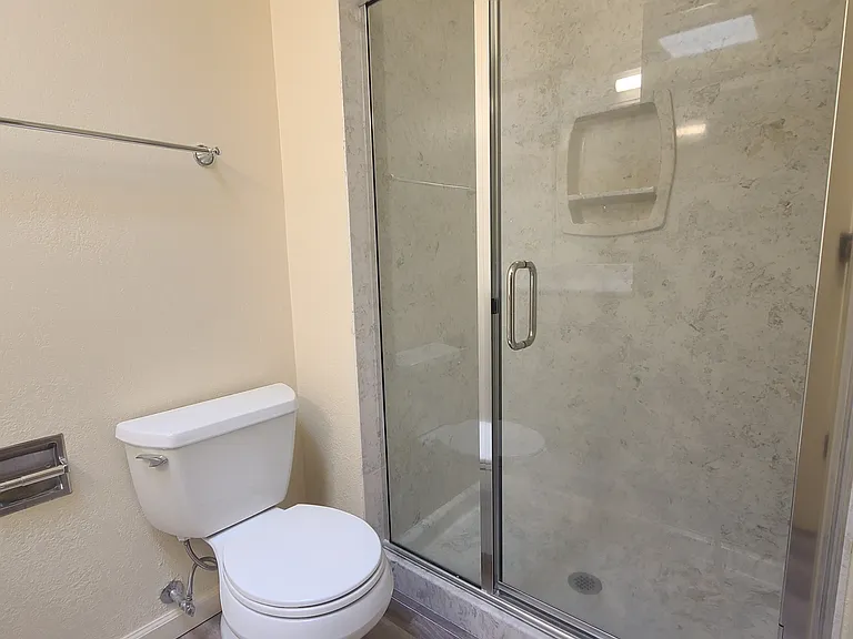 131 Elm St — Photo 19