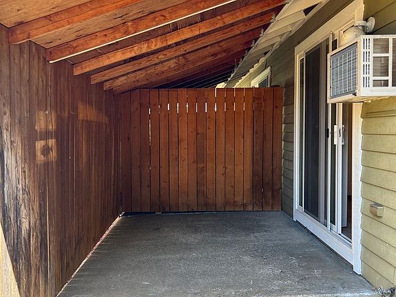 2nd image of 2409-15 NE Cowls Ct #2409