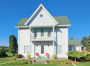 13585 Fruit Ridge Ave, Kent City, MI 49330