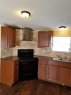 Sherwood Village — Photo 22