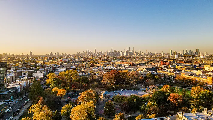 Sold by Mitra Hakimi Realty Group, LLC | media 26