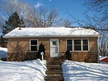 1st image of 135 18th Ave S