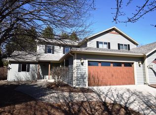 N26W26388 Quail Hollow Rd, Pewaukee, WI 53072