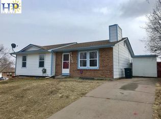 6885 Parkridge Ct, Colorado Springs, CO 80915