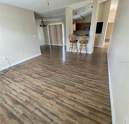 5th image of 7115 Summit Dr