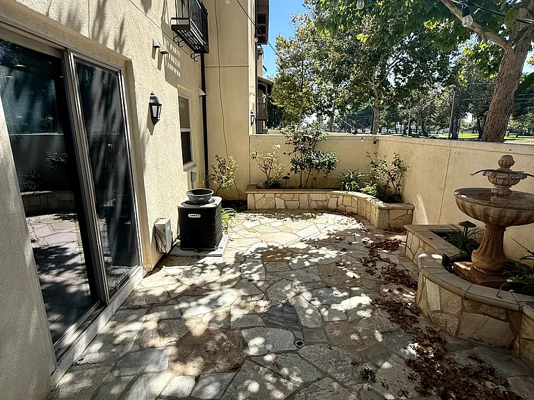 2903 W Edinger Ave — Photo 23