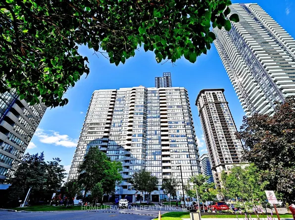 330 Rathburn Rd W #306, Mississauga, ON L5B 3Y1