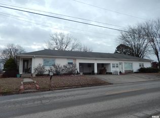 726 E Davie St, Anna, IL 62906