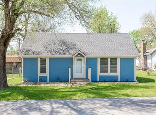 204 S Washington St, Freeman, MO 64746