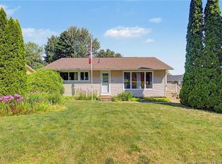 524 Scoullar St, Oromocto, NB E2V1H1