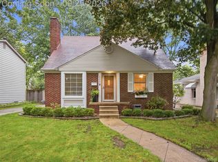 3250 Warick Rd, Royal Oak, MI 48073