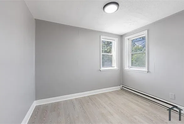 3913 Dolfield Ave — Photo 6