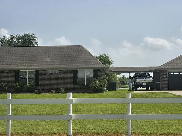 2731 Avenue D, San Leon, TX 77539