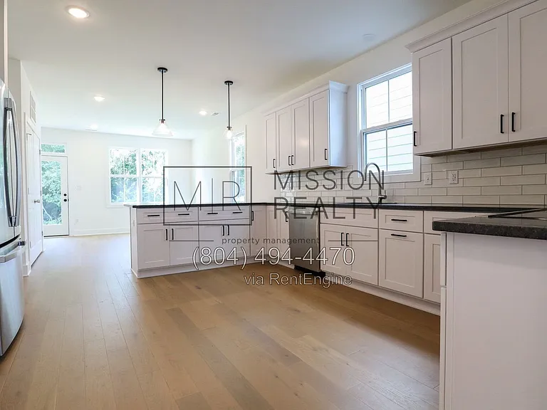 4342 North Ave — Photo 6