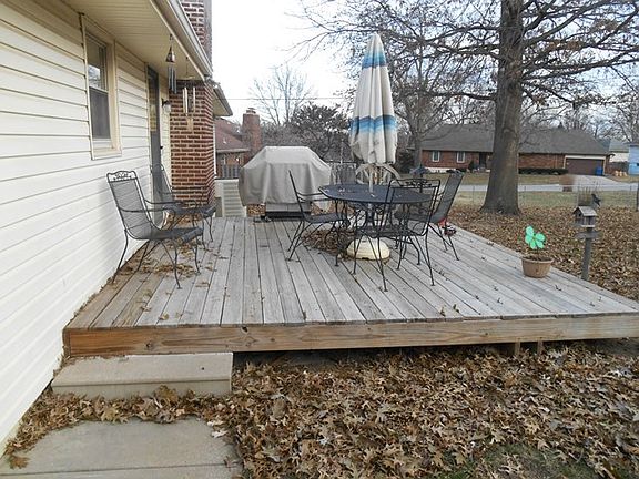 5th image of 713 N Arapaho St