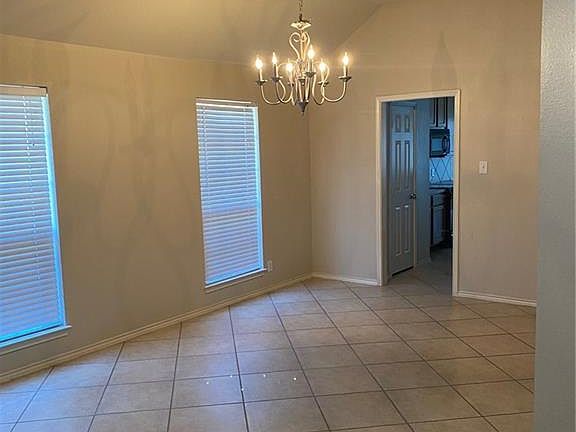 4th image of 4401 Santa Sofia St