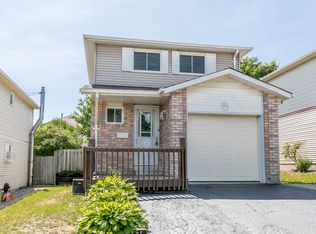 14 Shakespeare Cres #1, Barrie, ON L4N 6C4