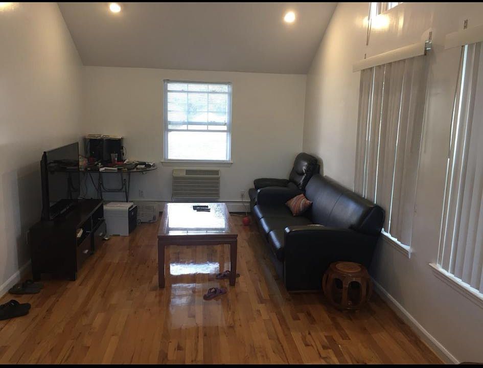 1st image of 12132 8th Ave #2FLOOR