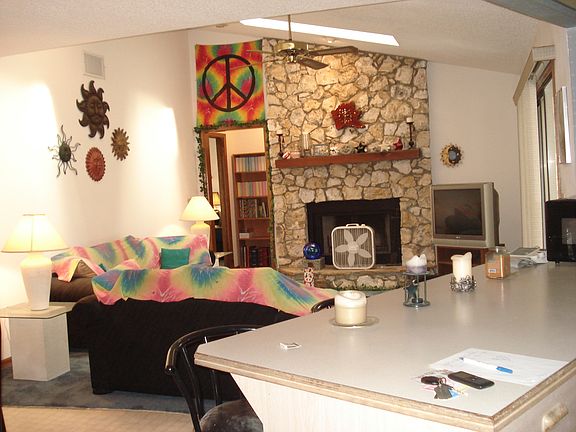 2nd image of 8 Washwell Pl