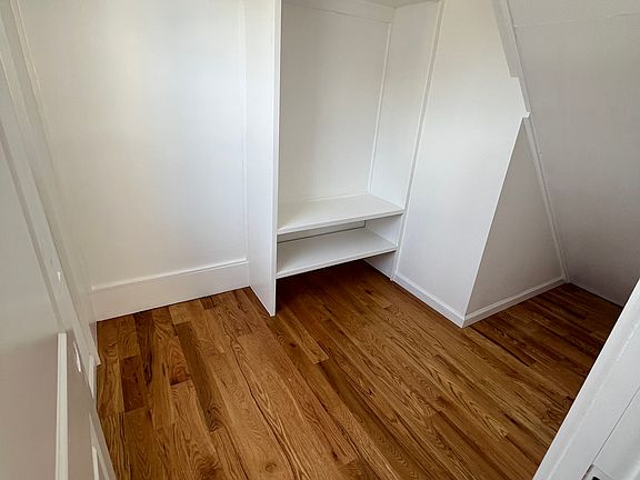 4th image of 106 Orange St Floor 2