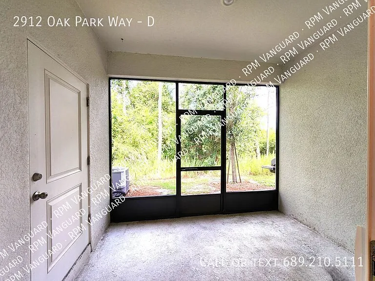 2912 Oak Park Way #D — Photo 15