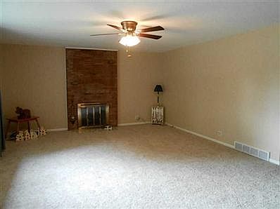 4th image of 2200 Cord St