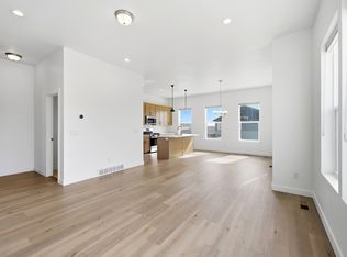 7617 S Bear Gulch Rd W #180, West Jordan, UT 84081