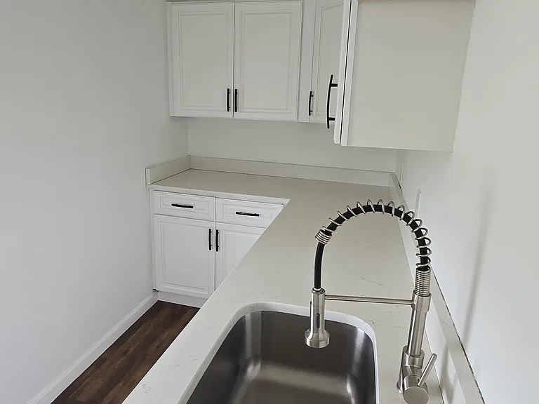 38 Fox St #3 — Photo 19
