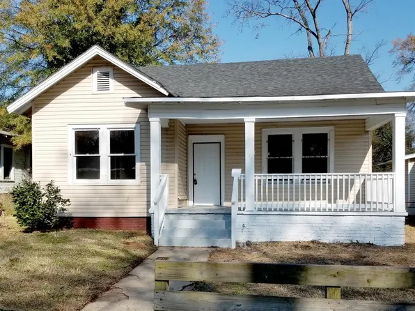 526 42nd St, Fairfield, AL 35064