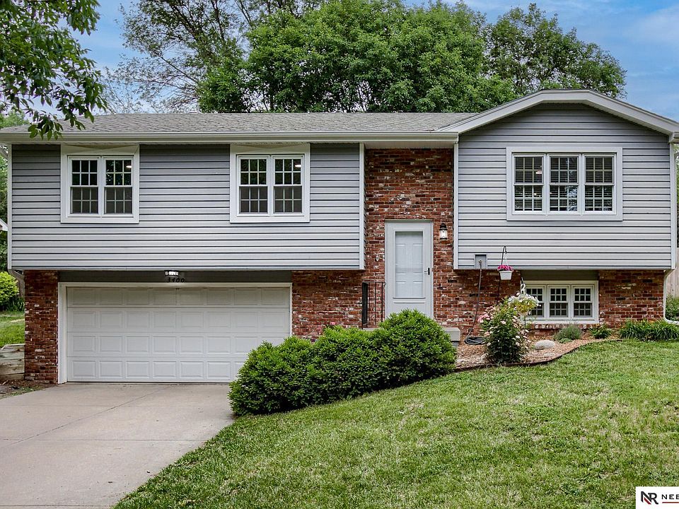 1st image of 3400 Wildbriar Ln