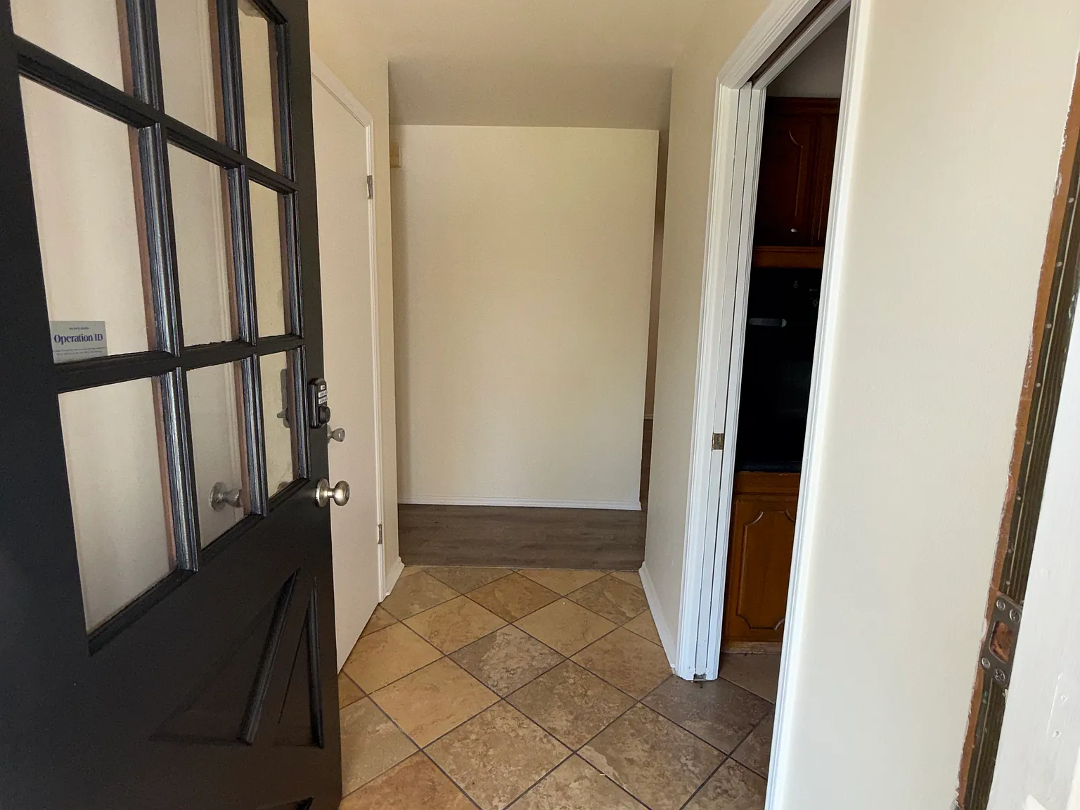 3 bed, 1271 sqft, $1,500 — Photo 2
