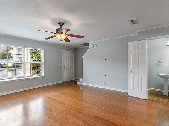 4th image of 3021 London View Dr