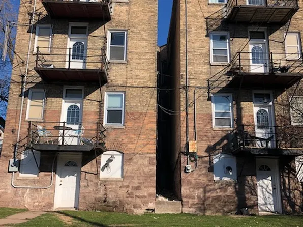 1424 E 3rd St #B, Duluth, MN 55812