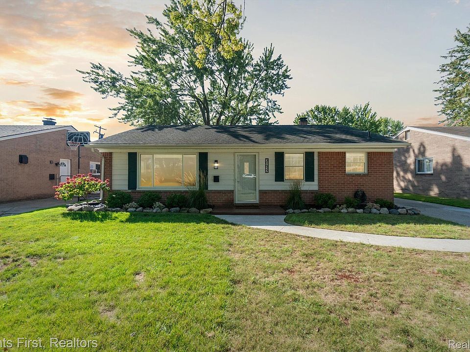 1st image of 30437 Lonnie Blvd