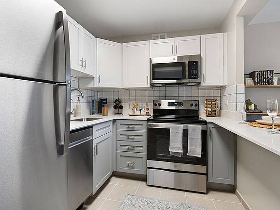 2nd image of 333 E Ontario St #1-709