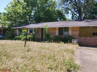 507 Martin Luther King Jr Cir, Athens, TX 75751